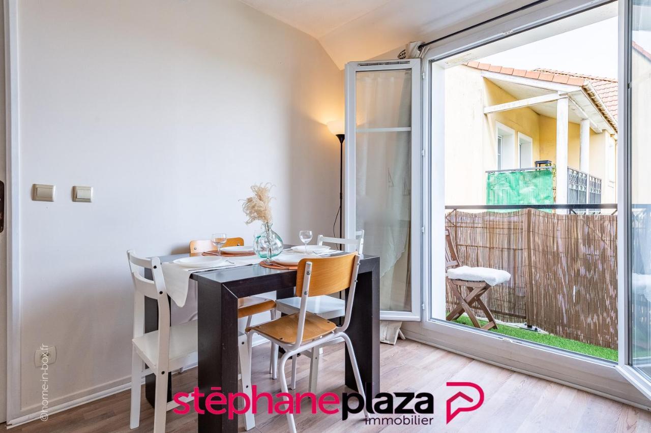 Plaza Venvolles 01 Apartman Bailly-Romainvilliers Kültér fotó