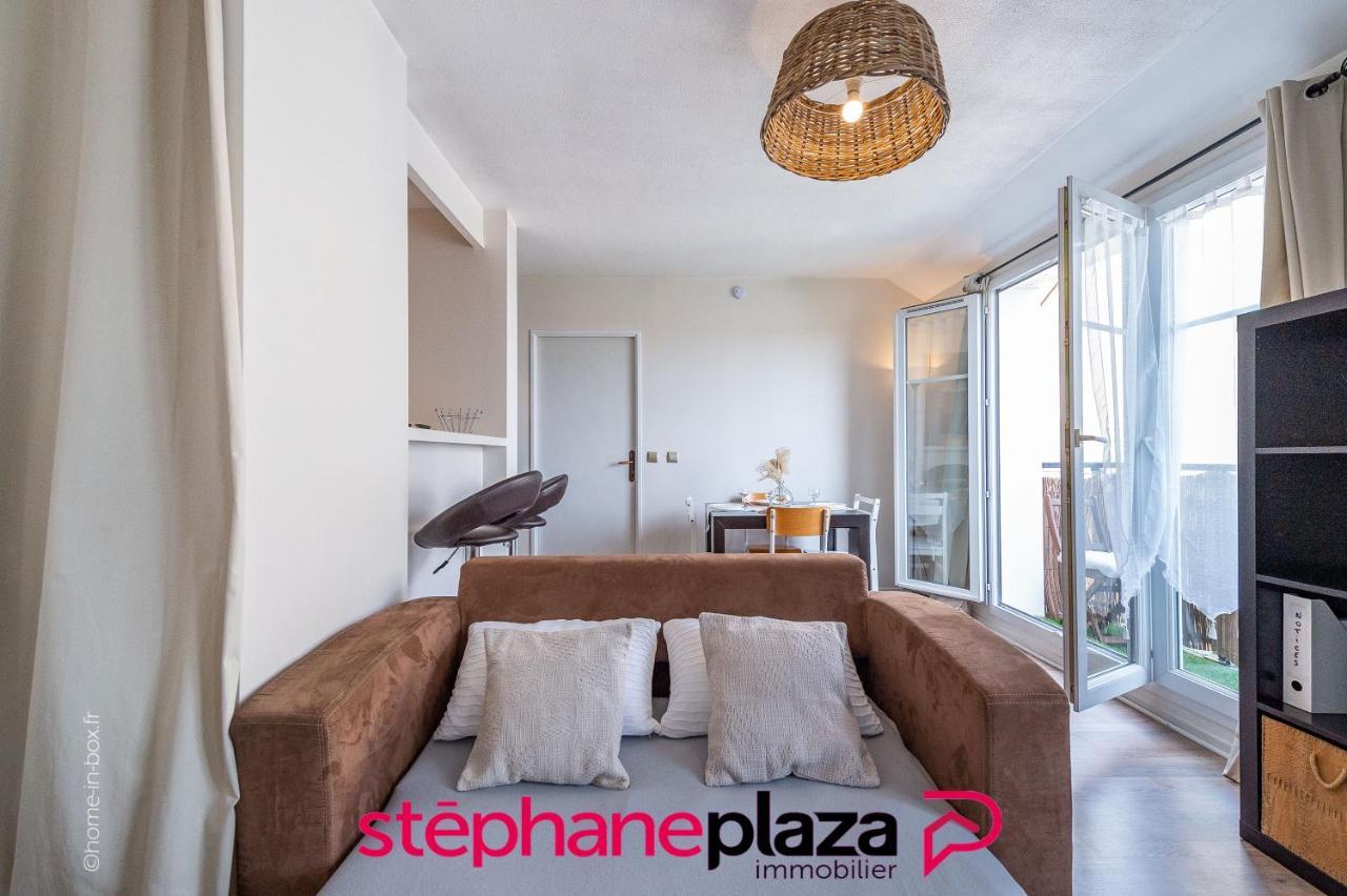 Plaza Venvolles 01 Apartman Bailly-Romainvilliers Kültér fotó